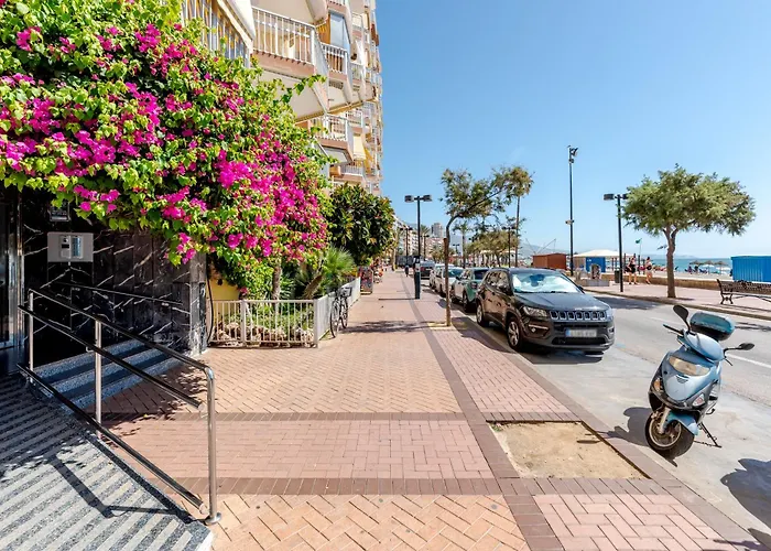 Wintowinrentals Relax & Frontal Sea View In Apartamento