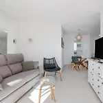 Wintowinrentals Relax & Frontal Sea View In