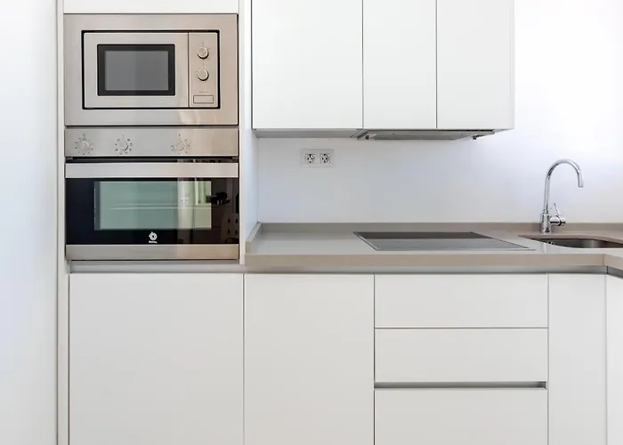 Wintowinrentals Relax & Frontal Sea View In * פואנגירולה