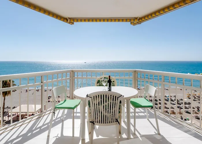 דירה Wintowinrentals Relax & Frontal Sea View In *